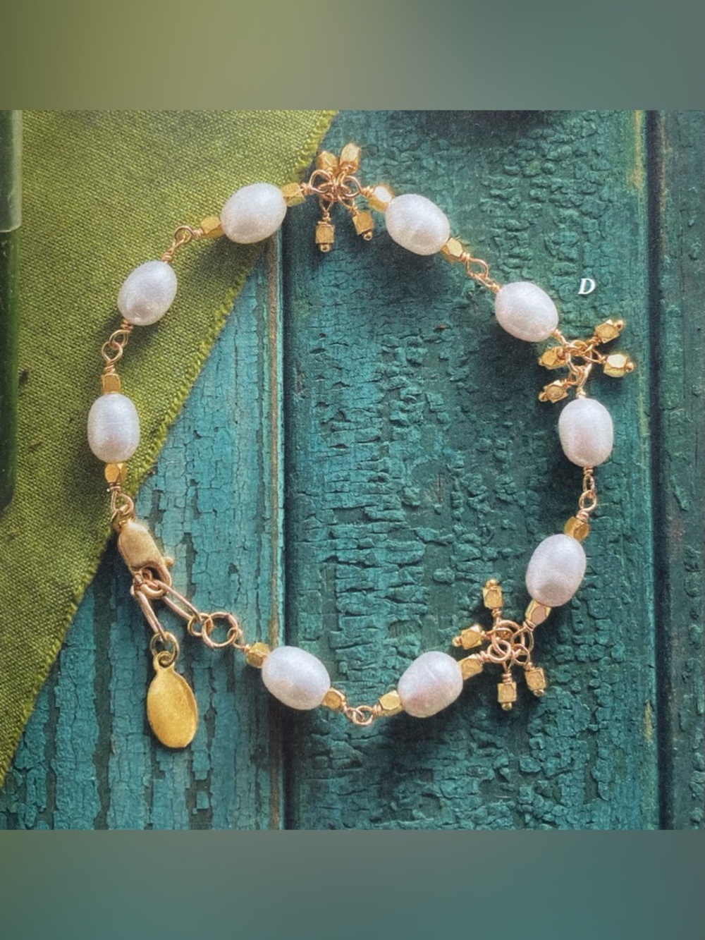 New! Putter Patter Pearl Bracelet